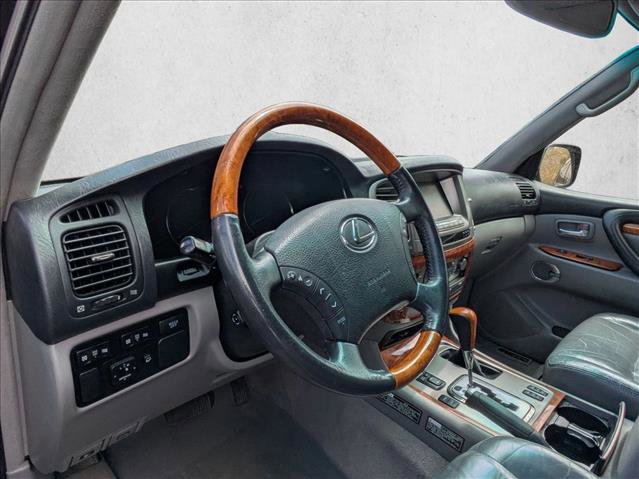 Used 2004 Lexus LX 470 4WD image 8