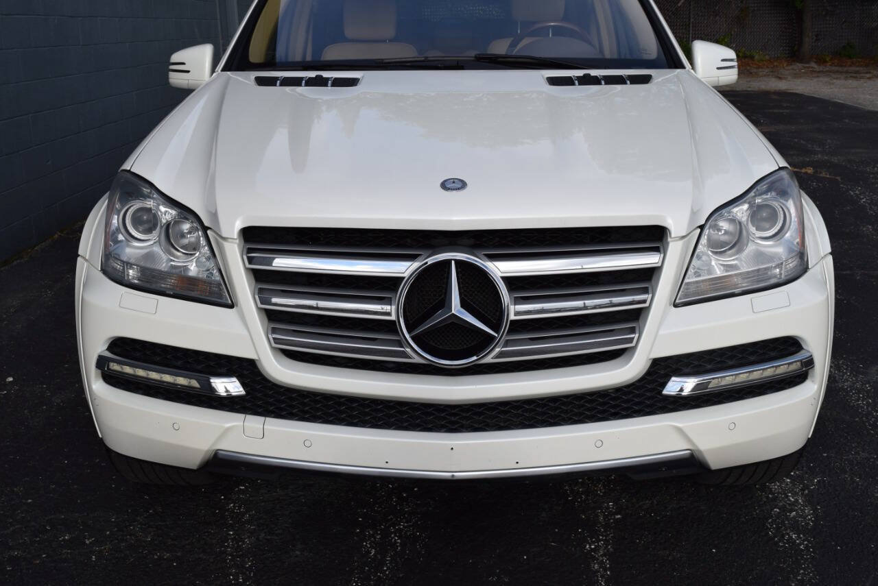 Used 2011 Mercedes-Benz GL 550 4MATIC image 12