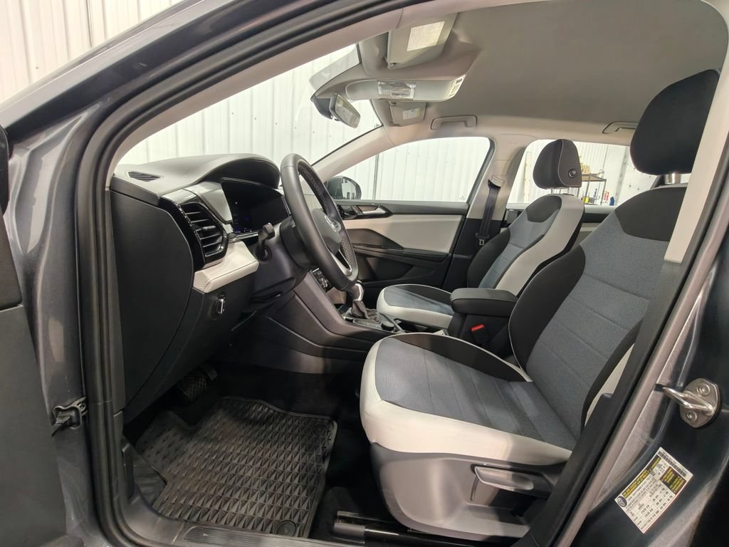 Used 2025 Volkswagen Taos S AWD/4WD image 24