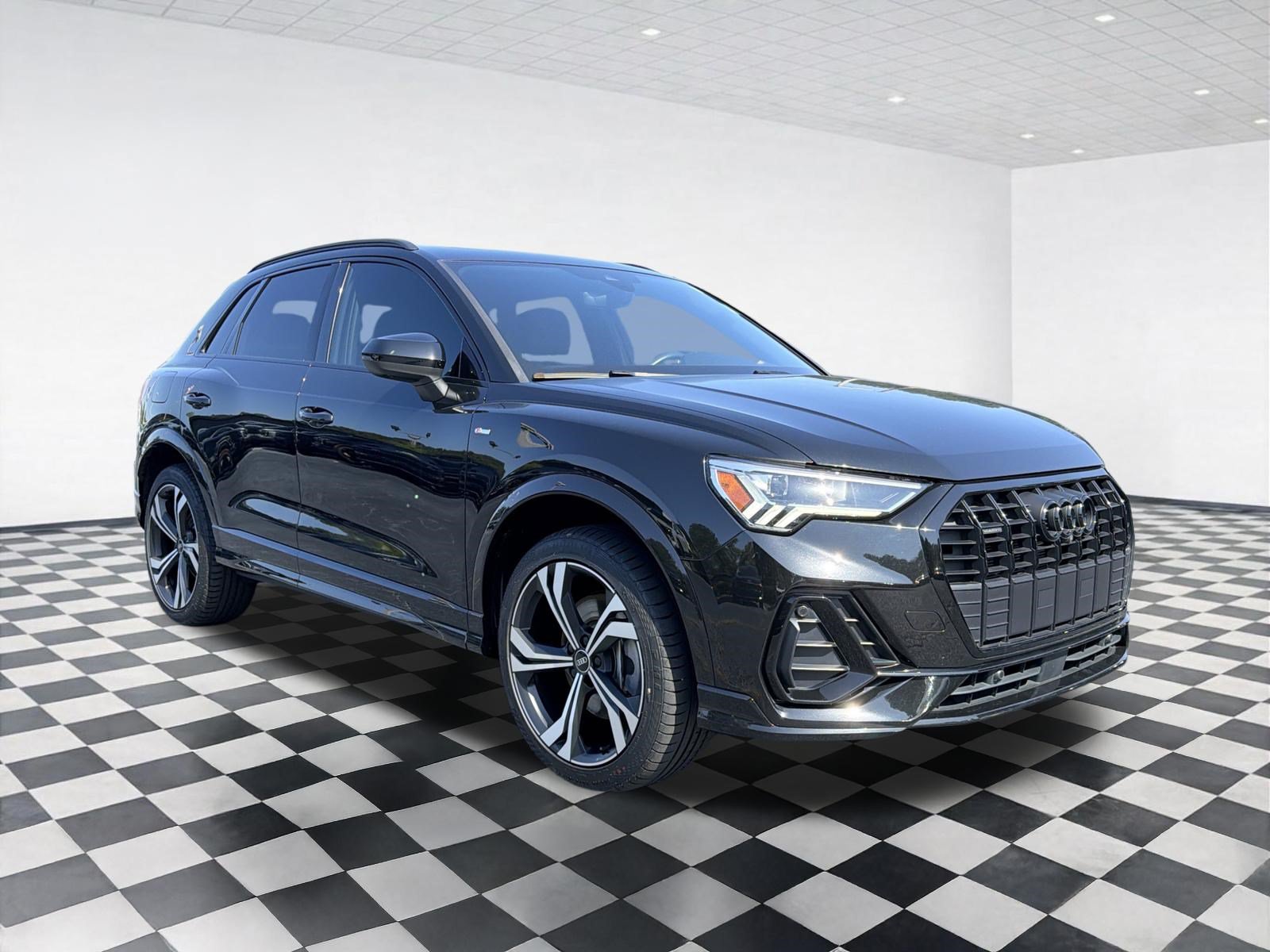 Used 2023 Audi Q3 2.0T Premium Plus AWD/4WD image 8