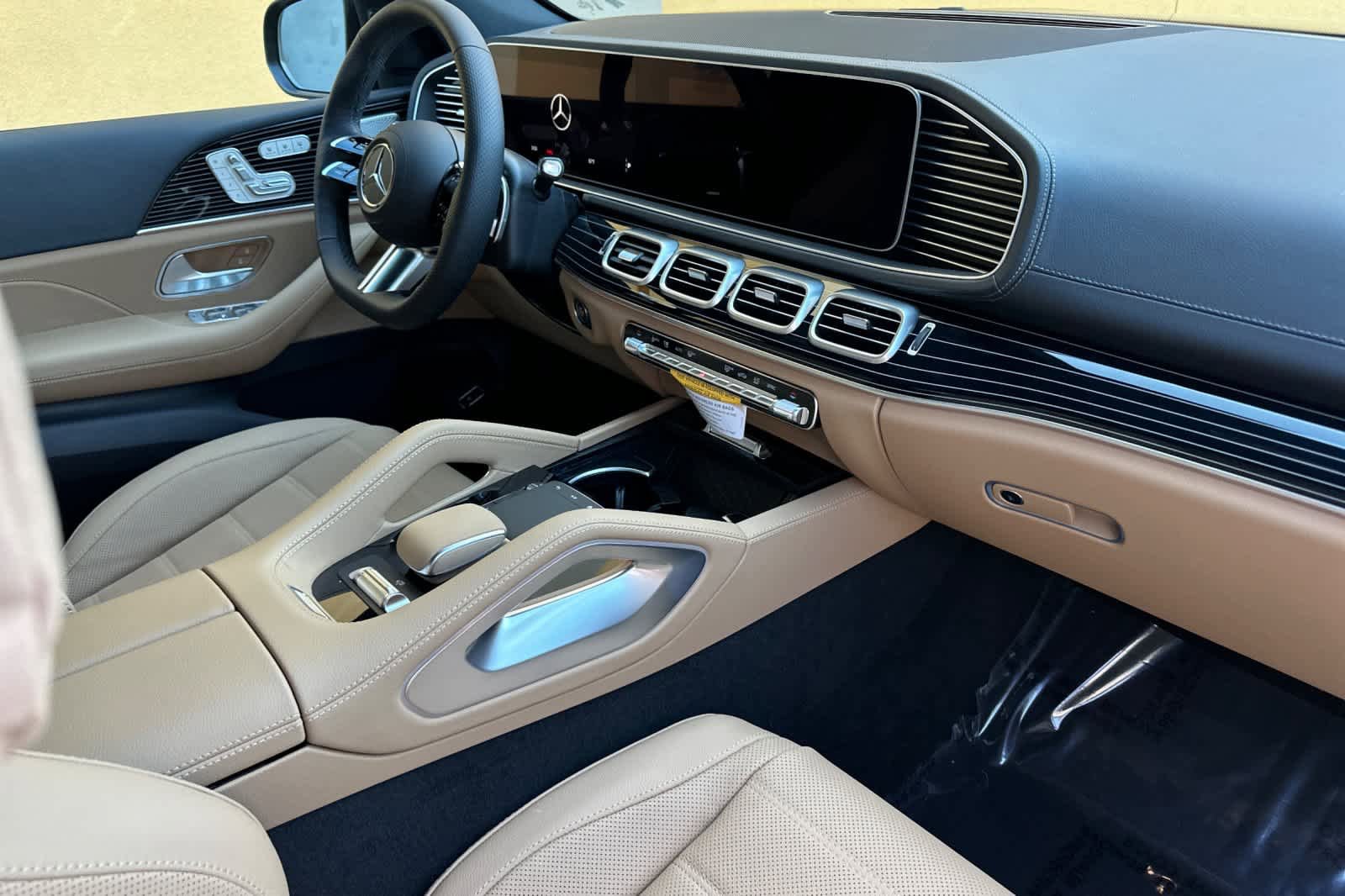 New 2026 Mercedes-Benz GLS 450 4MATIC image 16
