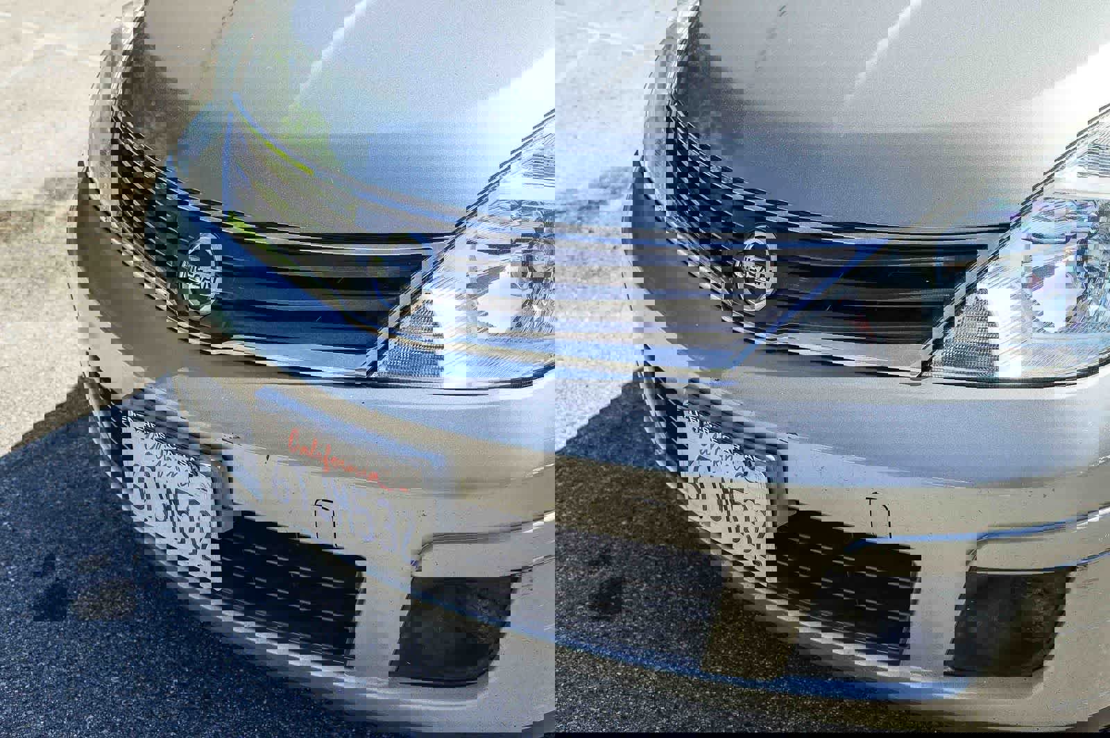 Used 2012 Nissan Versa 1.8 S w/ Plus Pkg image 9