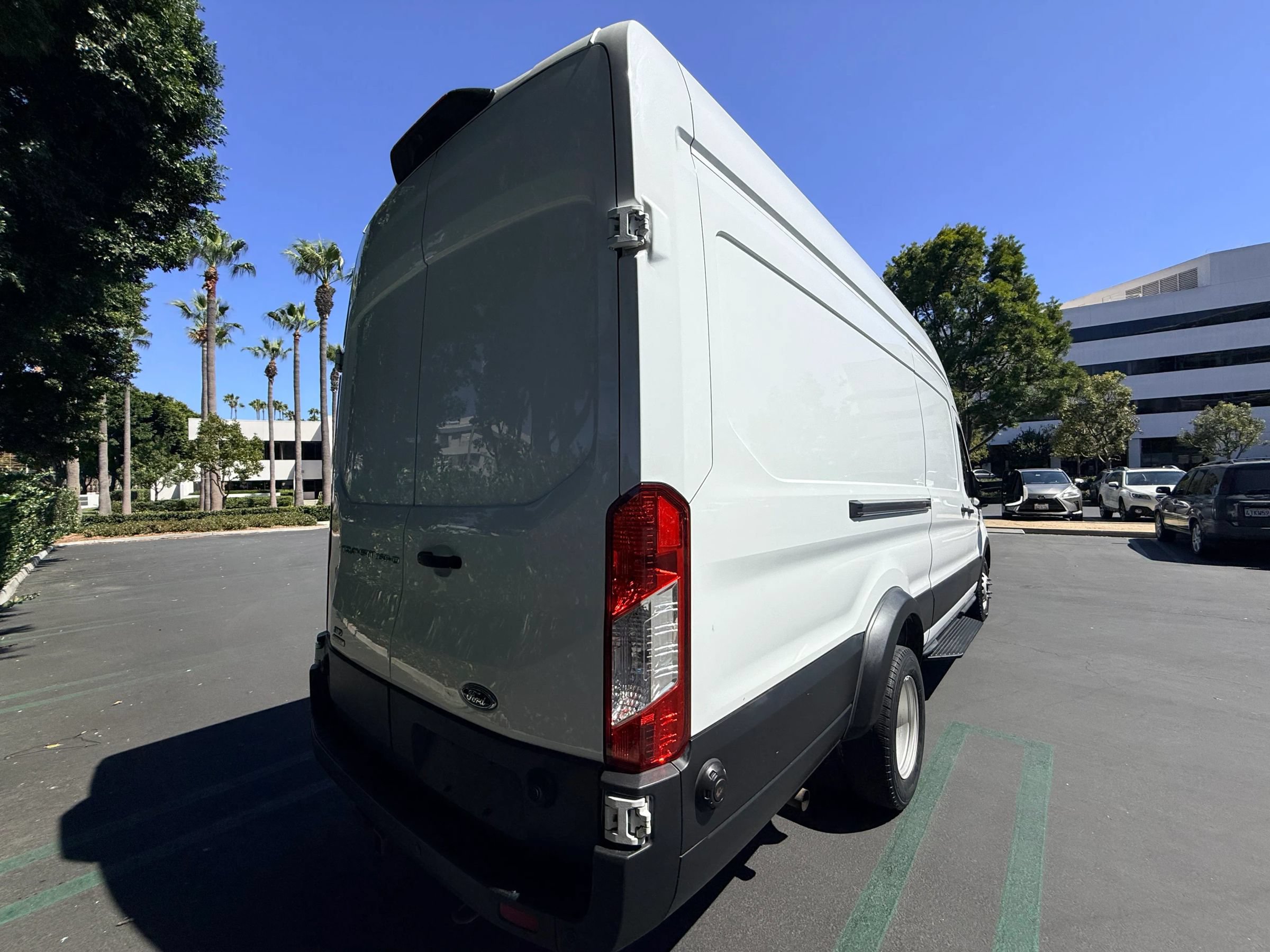 Used 2022 Ford Transit 350 148 High Roof Extended AWD w/ Load Area Protection Package image 6