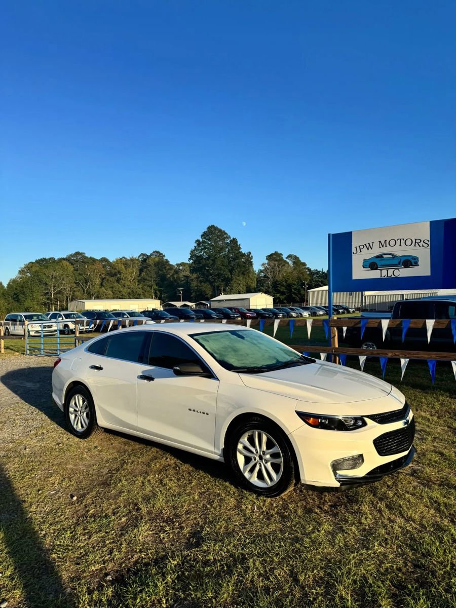 Used 2018 Chevrolet Malibu LT