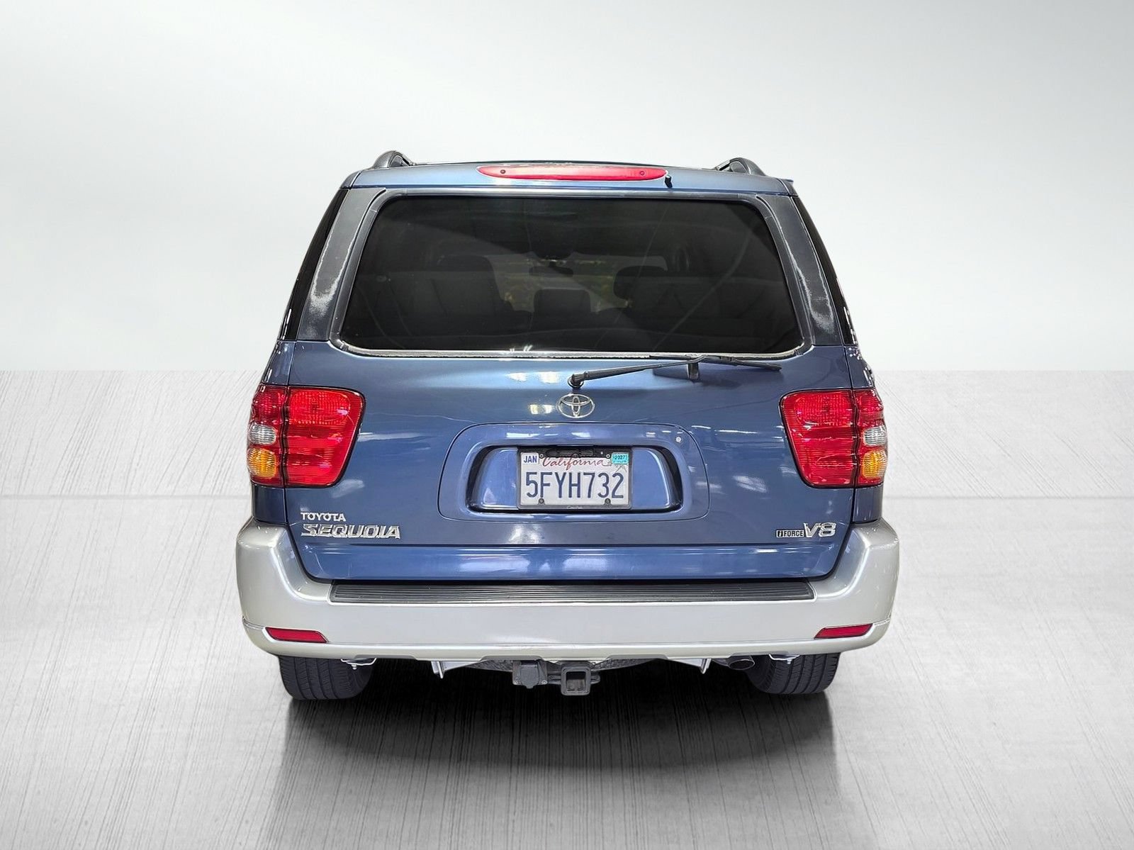 Used 2004 Toyota Sequoia SR5 RWD image 6