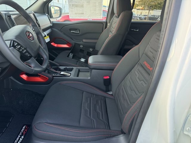 New 2025 Nissan Frontier PRO-4X image 7