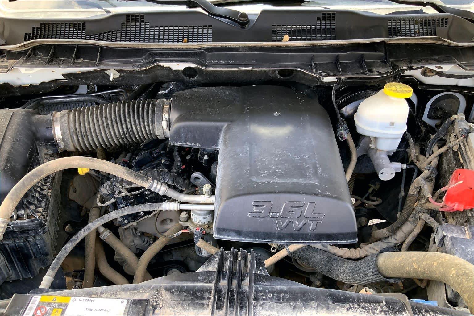 Used 2024 RAM 1500 Warlock AWD/4WD image 34