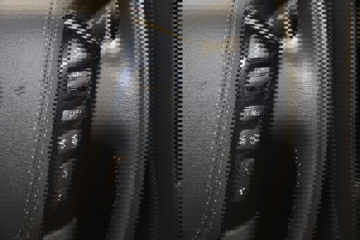 Used 2024 Nissan Armada Platinum w/ Captain's Chairs Package image 40