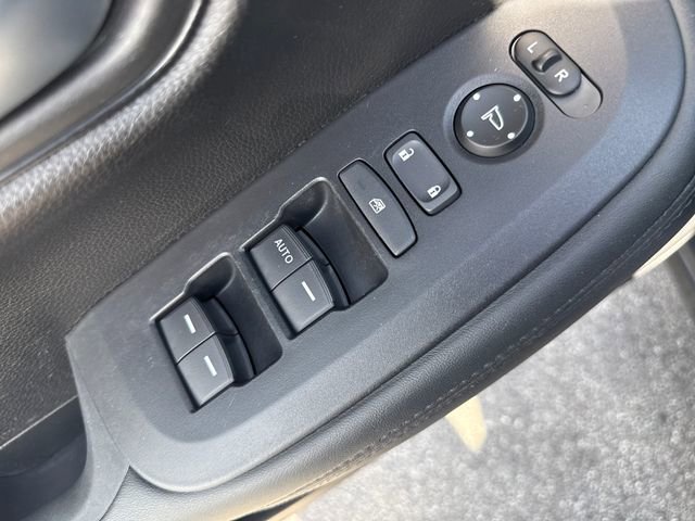 Used 2024 Honda HR-V LX image 10