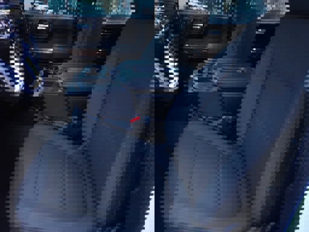 Used 2020 GMC Sierra 1500 Elevation w/ Elevation Value Package image 17