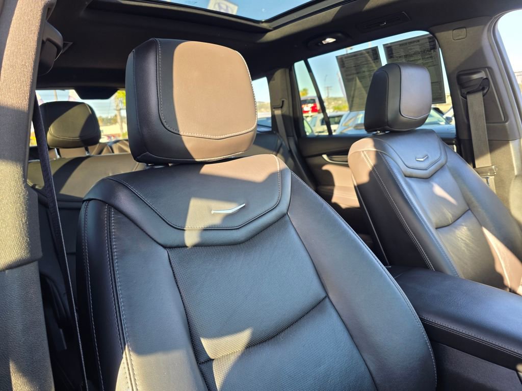 Used 2020 Cadillac XT6 Premium Luxury image 11