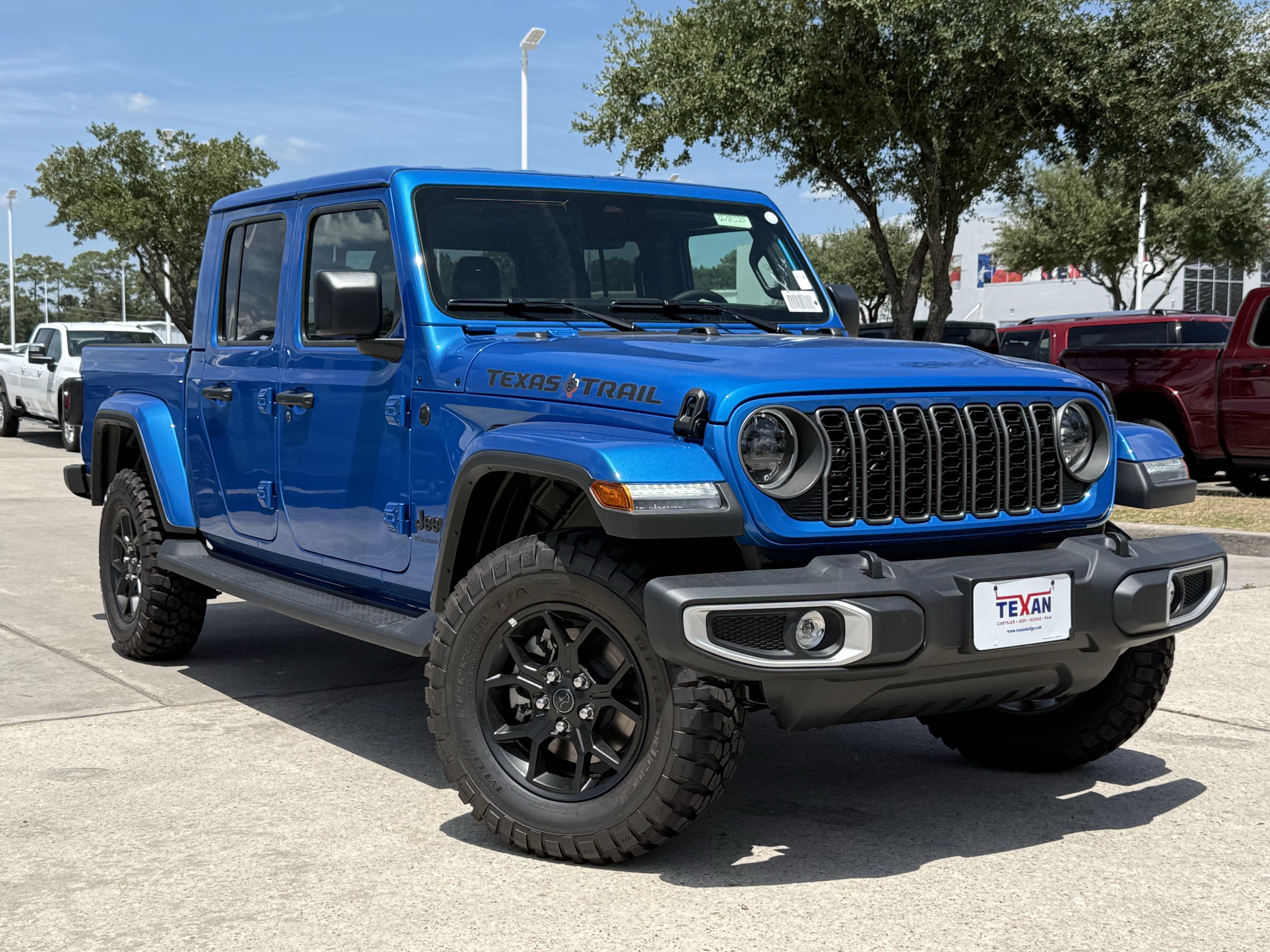 New 2026 Jeep Gladiator Sport AWD/4WD image 2