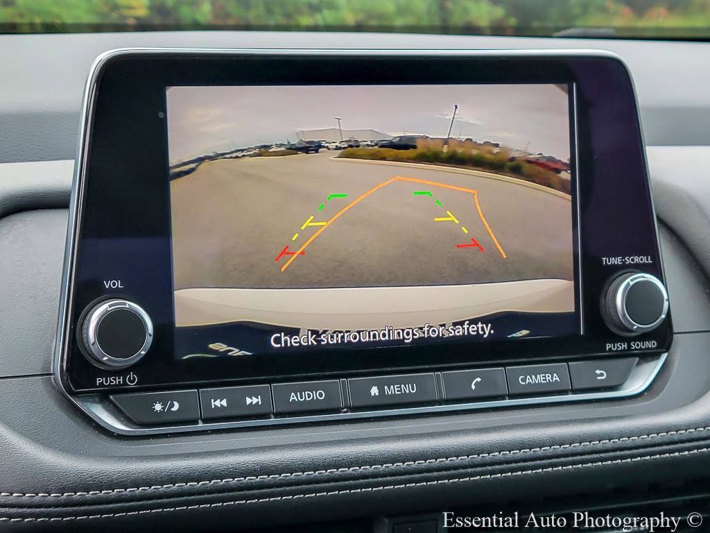Used 2024 Nissan Rogue S FWD image 16
