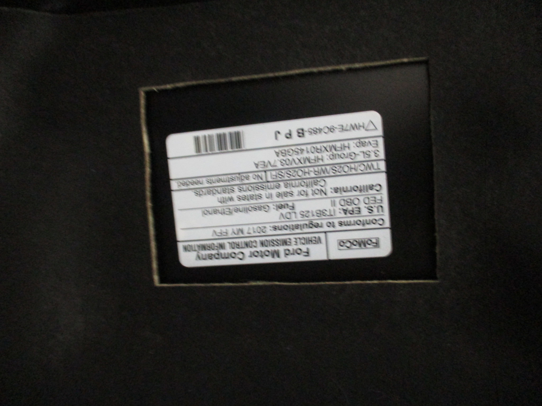 Used 2017 Ford Taurus SE FWD image 29