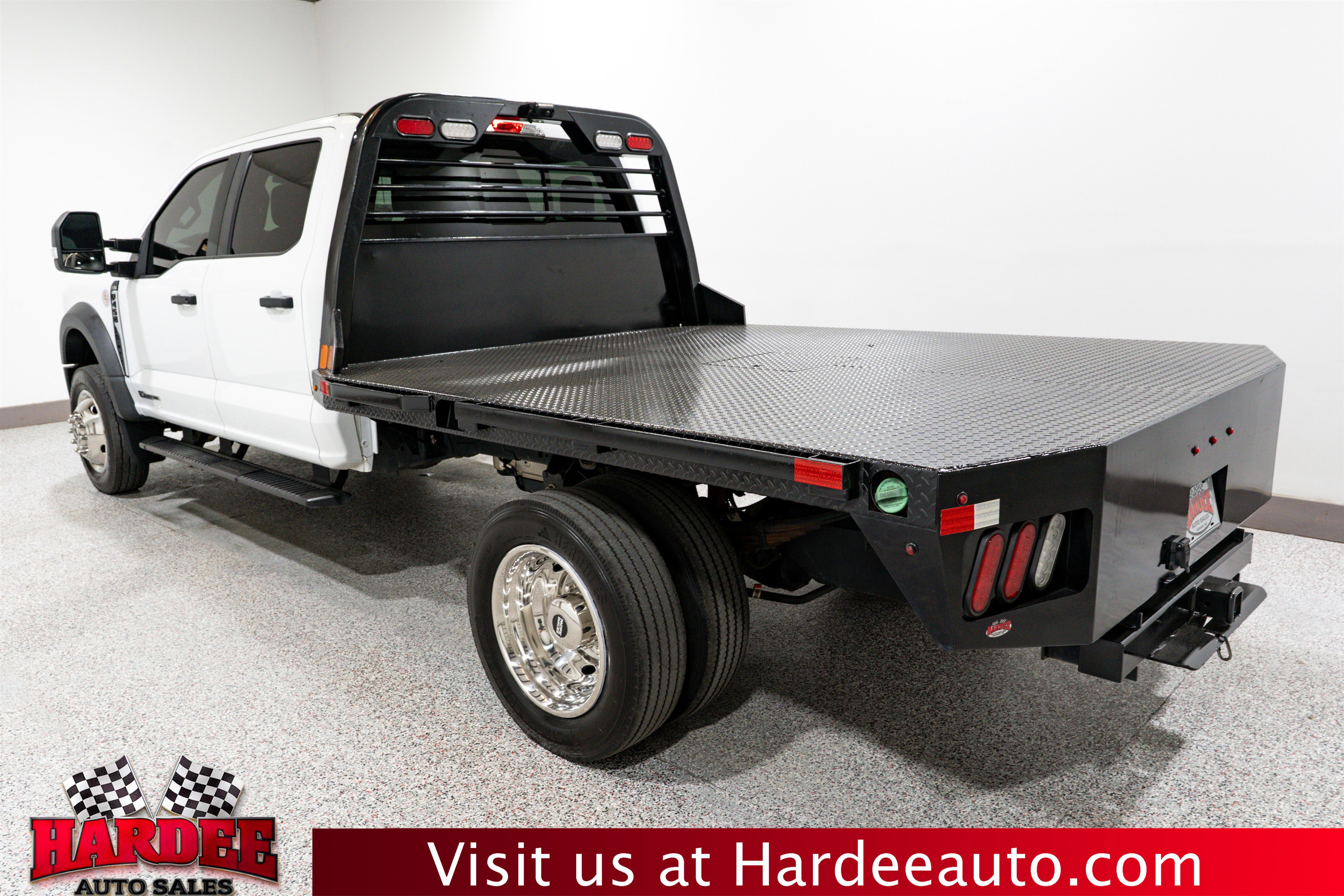 Used 2023 Ford F450 XL image 3