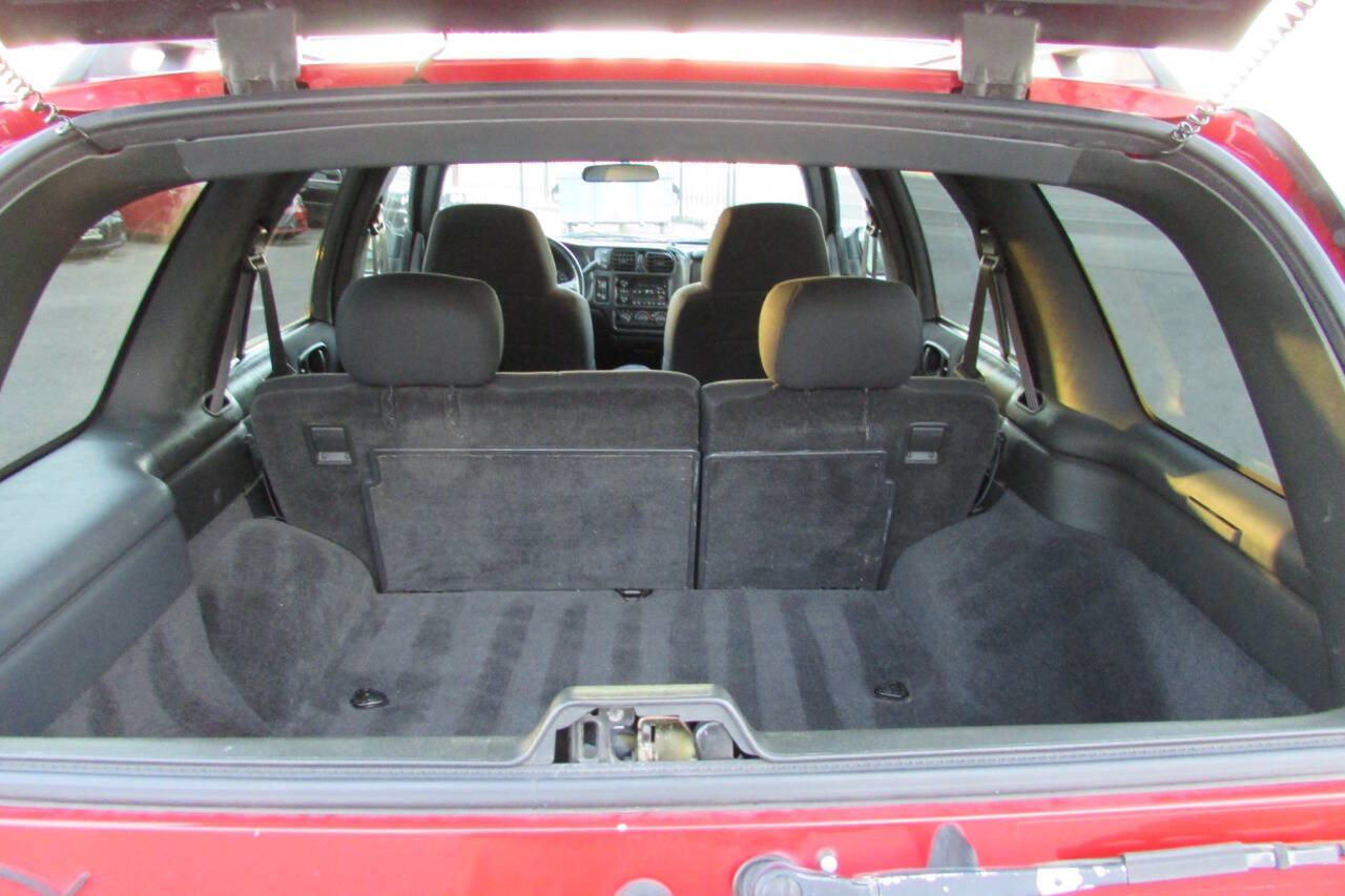 Used 2003 Chevrolet Blazer LS w/ Preferred Equipment Group image 30