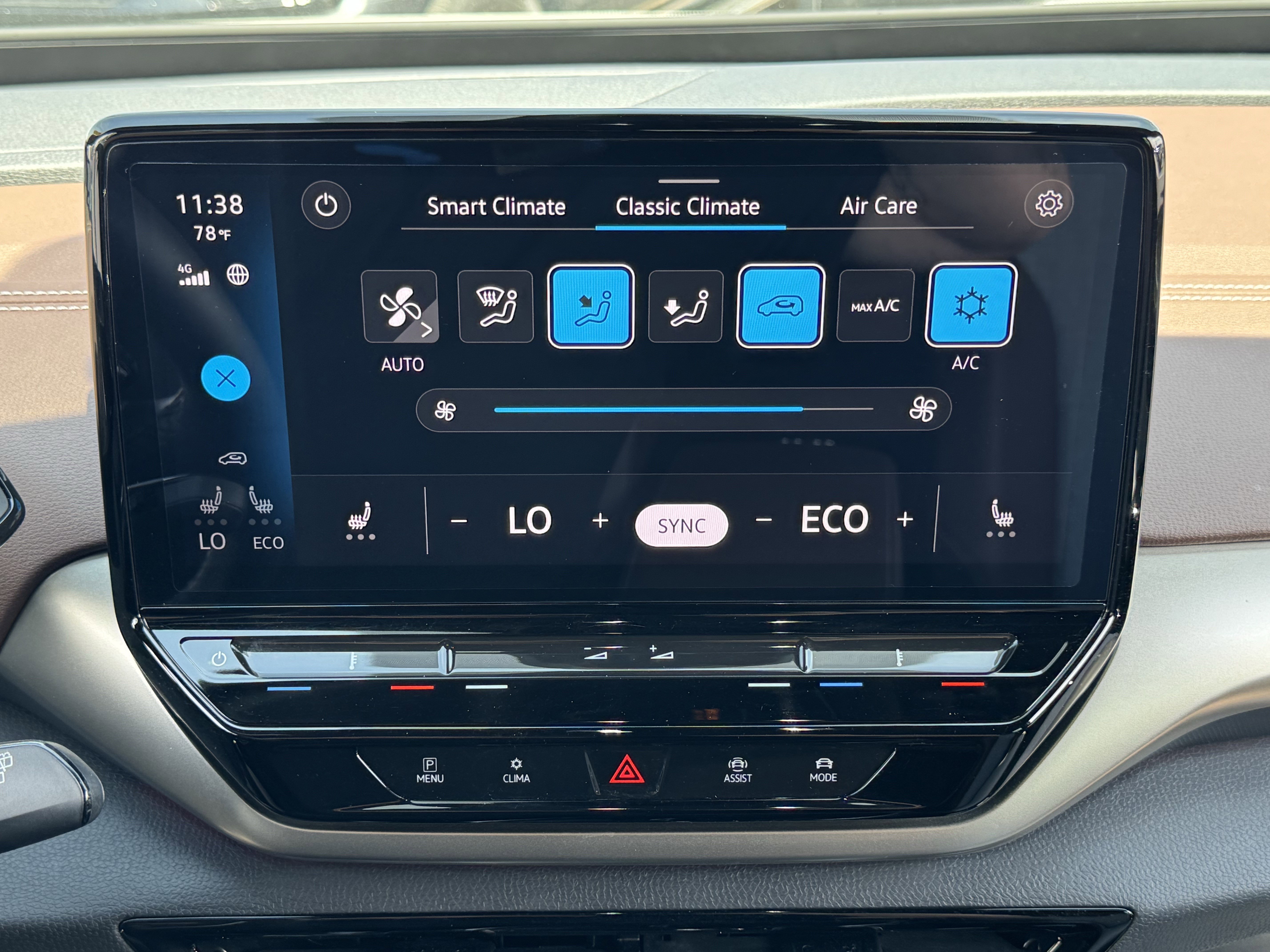 Used 2023 Volkswagen ID.4 2WD image 25