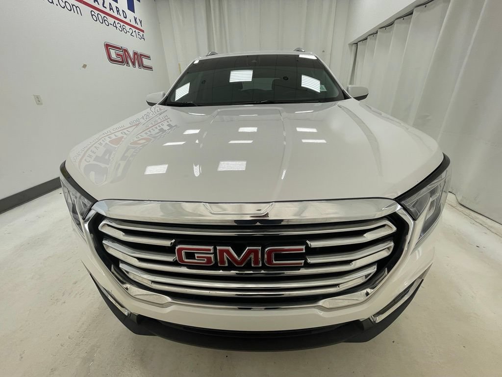 Used 2022 GMC Terrain SLT AWD/4WD image 2