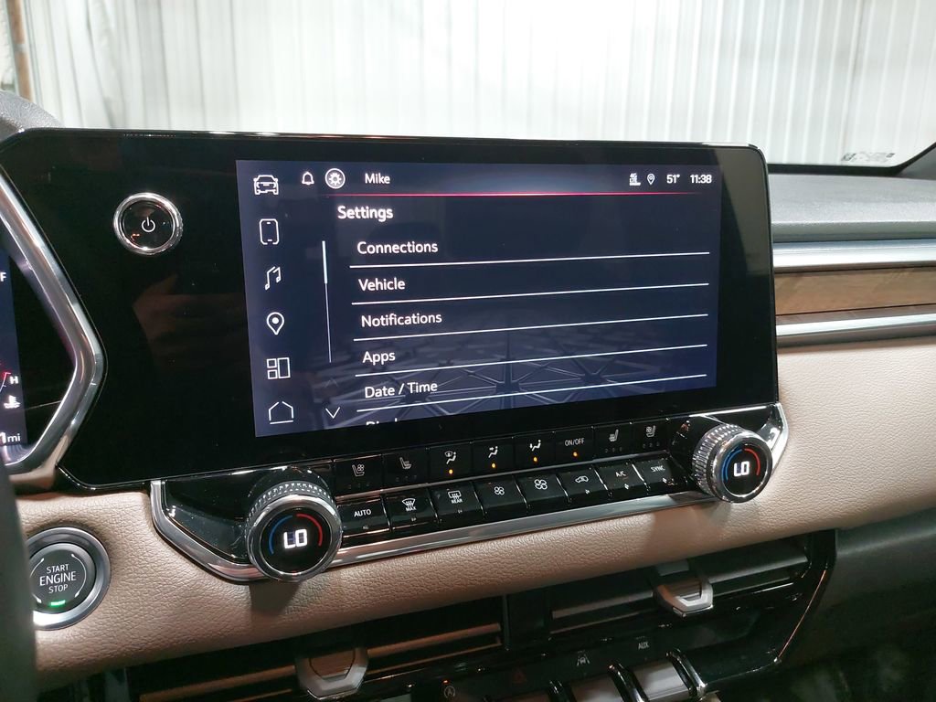 Used 2024 GMC Canyon Denali image 21