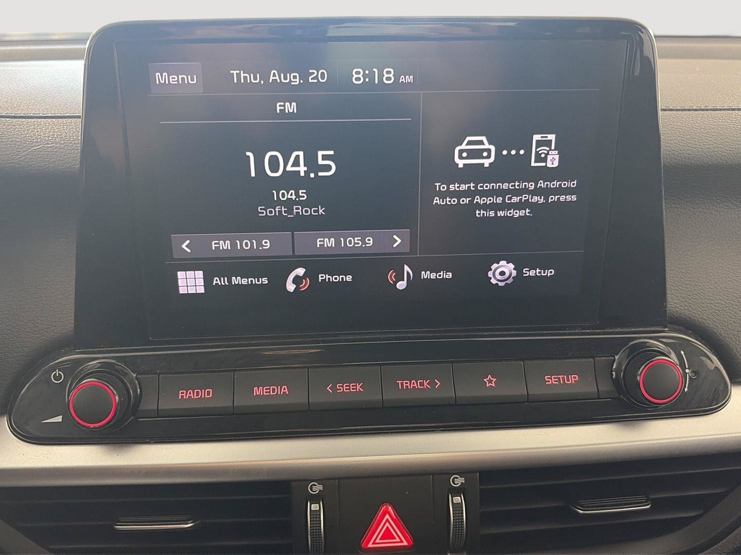 Used 2024 Kia Forte LXS w/ LXS Technology Package FWD image 9