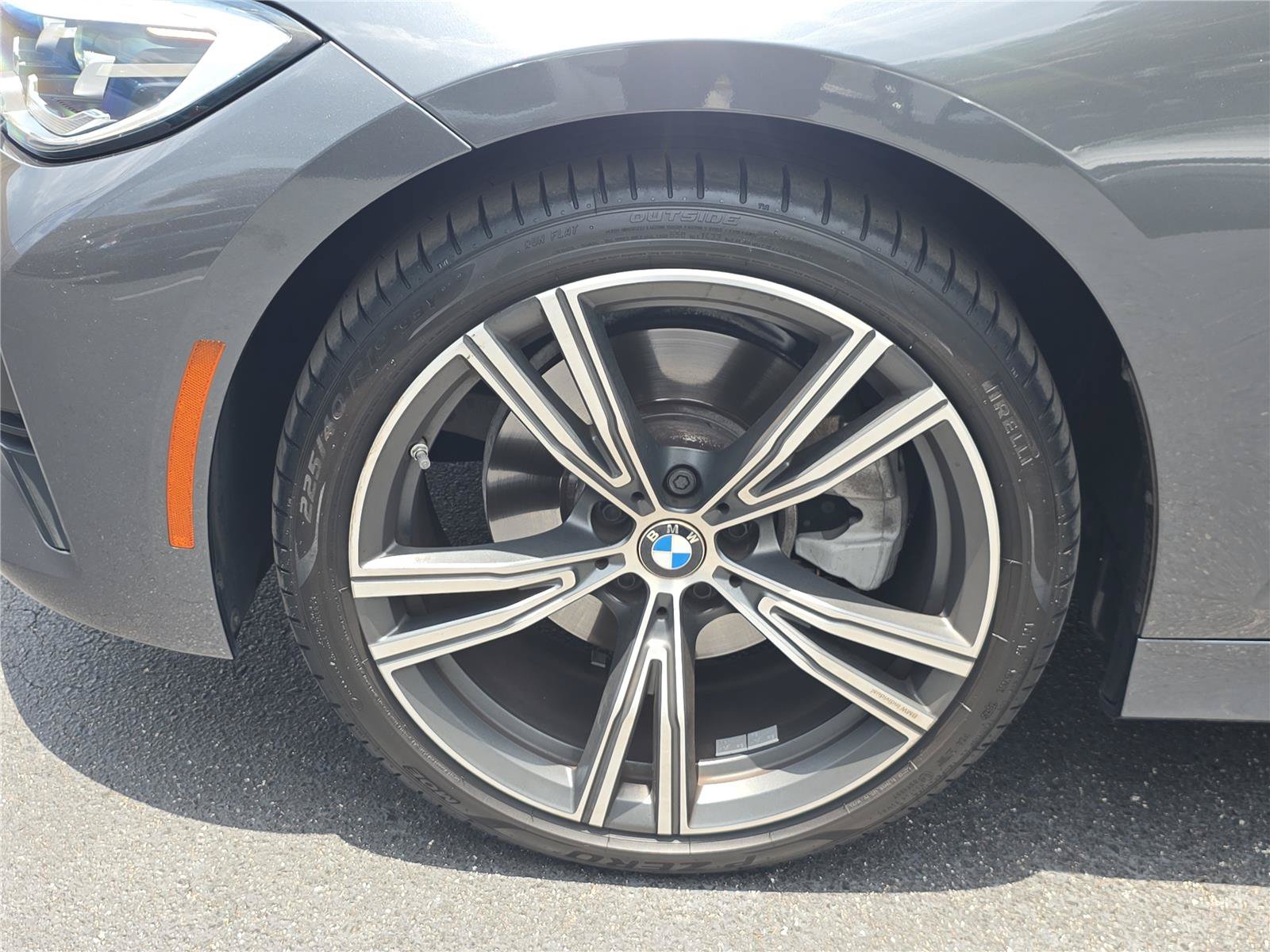 Used 2022 BMW 330i Sedan w/ Driving Assistance Package RWD image 7