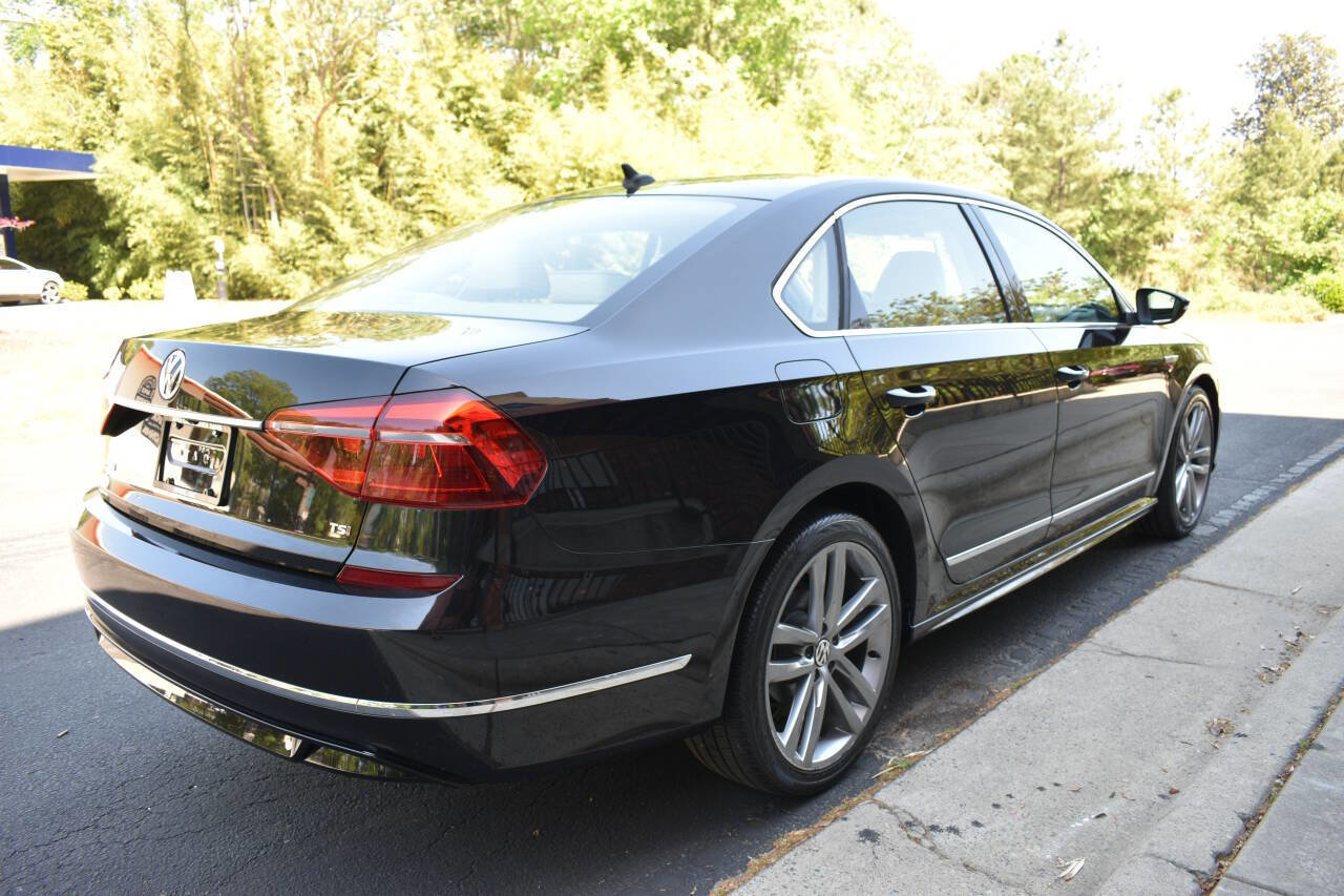 Used 2017 Volkswagen Passat 1.8T R-Line FWD image 3