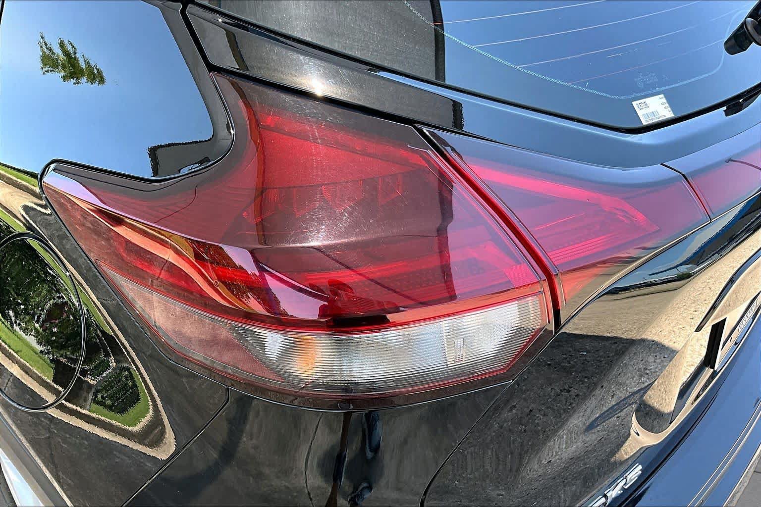 Used 2024 Nissan Kicks S FWD image 28