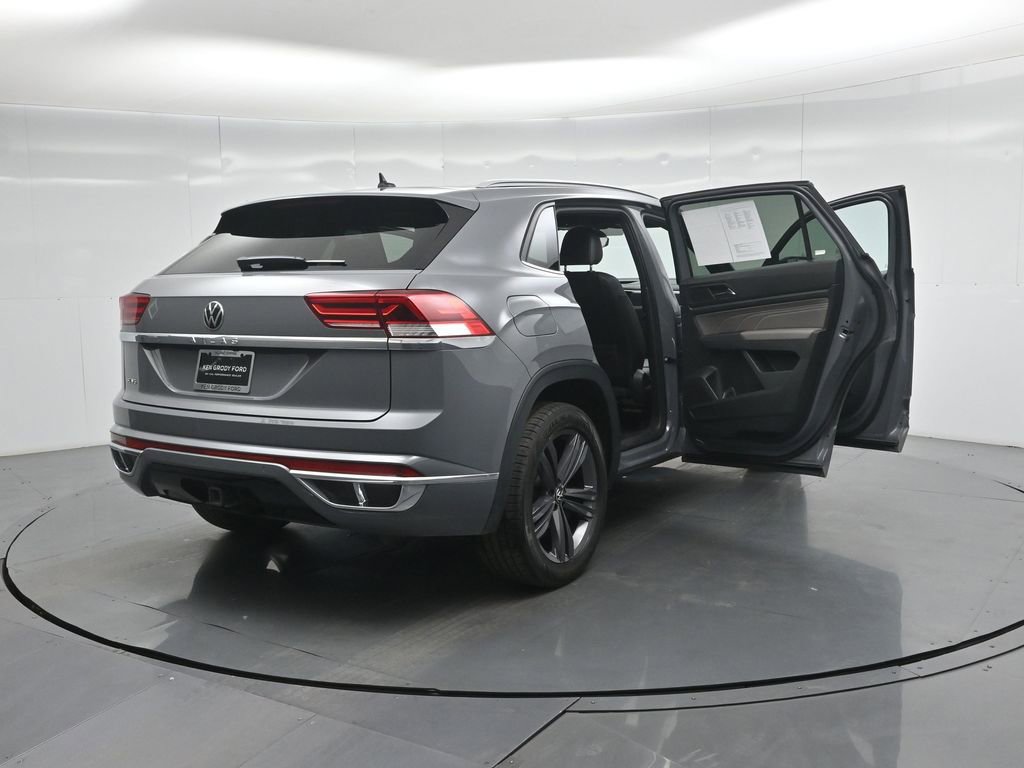 Used 2021 Volkswagen Atlas Cross Sport SE image 5