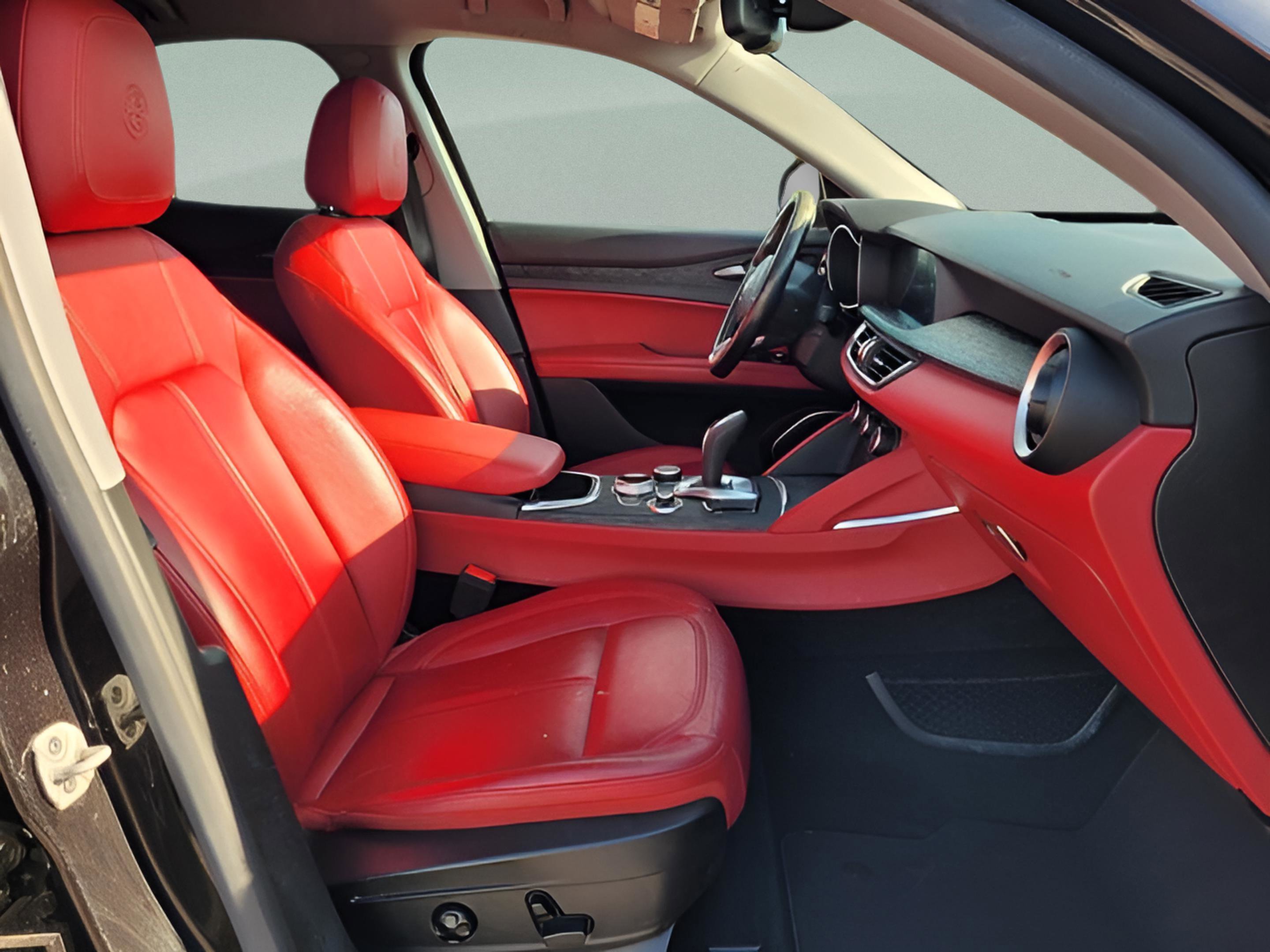 Used 2020 Alfa Romeo Stelvio Sport w/ Quick Order Package 22K Sport image 19