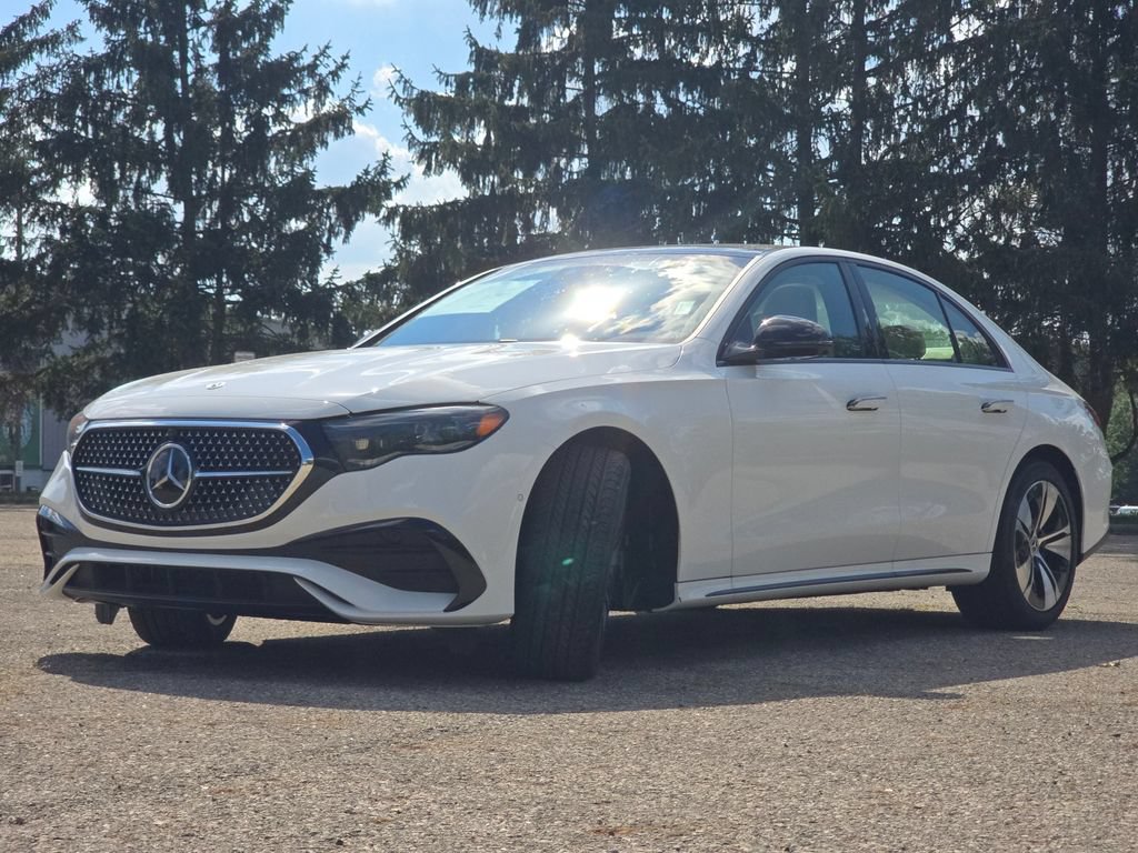 New 2027 Mercedes-Benz E 350 4MATIC Sedan image 13