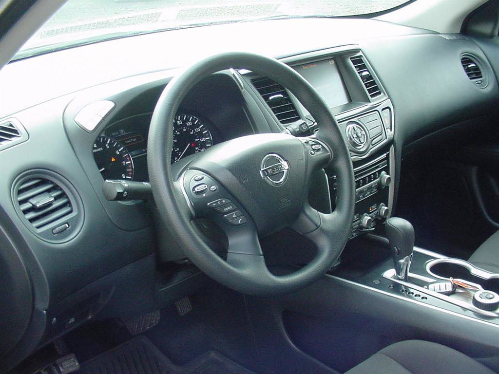 Used 2019 Nissan Pathfinder S AWD/4WD image 7