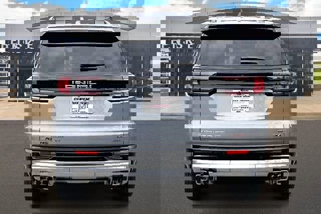 New 2026 GMC Acadia Denali w/ Super Cruise Package image 4