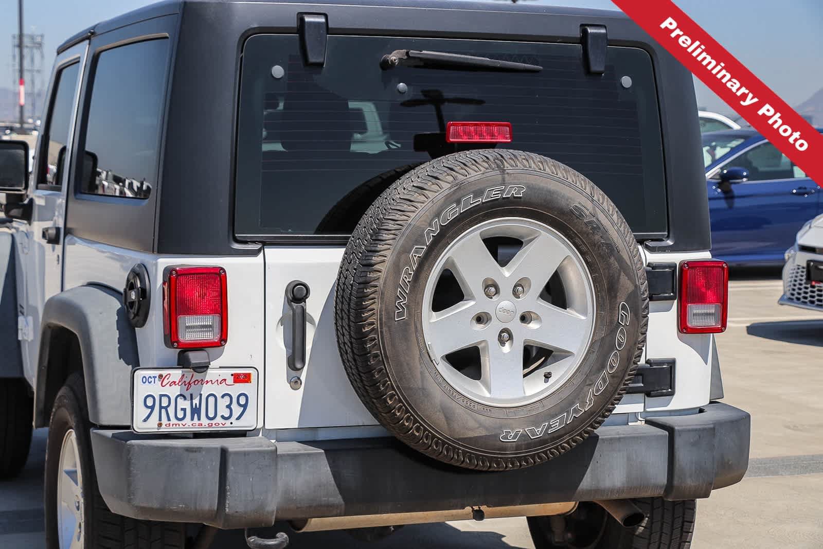 Used 2018 Jeep Wrangler Sport AWD/4WD image 8