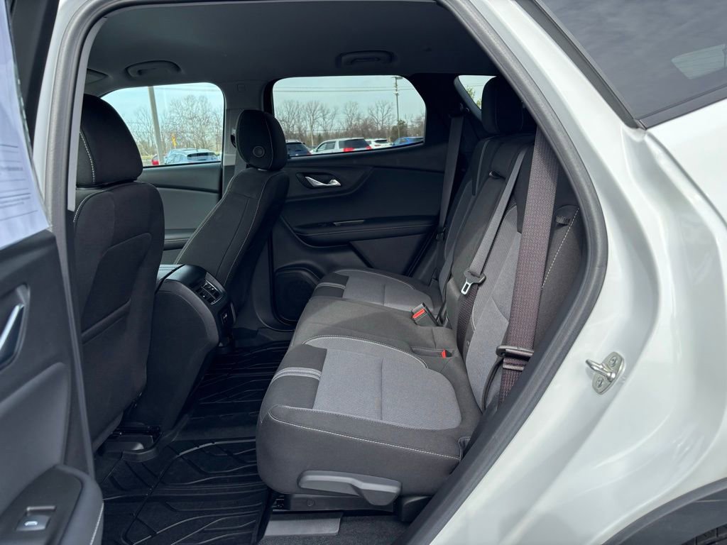 Used 2024 Chevrolet Blazer LT w/ Convenience Package image 17