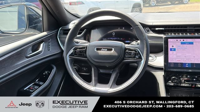 Used 2023 Jeep Grand Cherokee Overland w/ Luxury Tech Group IV AWD/4WD image 25