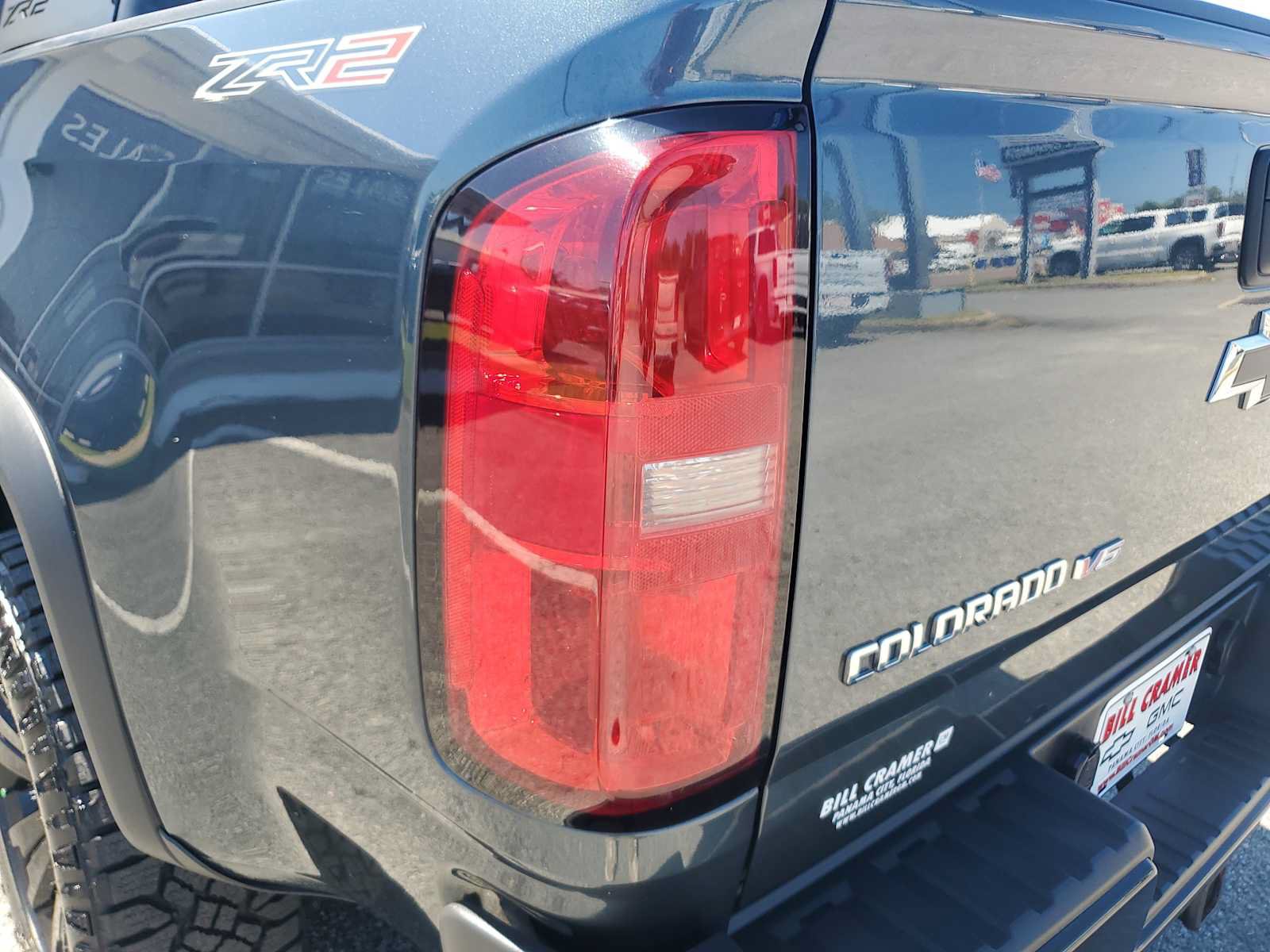 Used 2019 Chevrolet Colorado ZR2 w/ ZR2 Dusk Special Edition AWD/4WD image 4