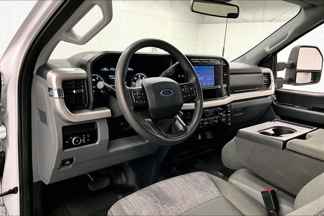 Used 2023 Ford F350 XLT image 17