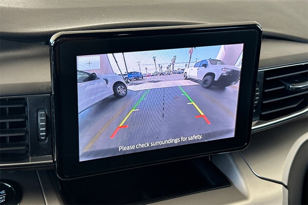 Used 2021 Ford Explorer XLT w/ Equipment Group 202A image 23