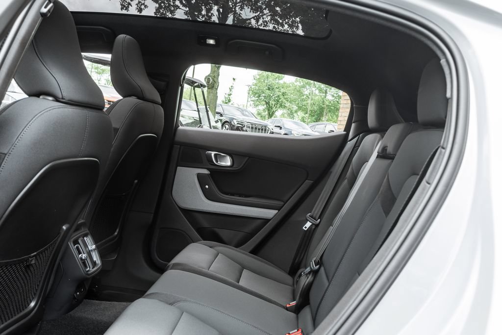 Used 2023 Polestar Polestar 2 AWD/4WD image 22
