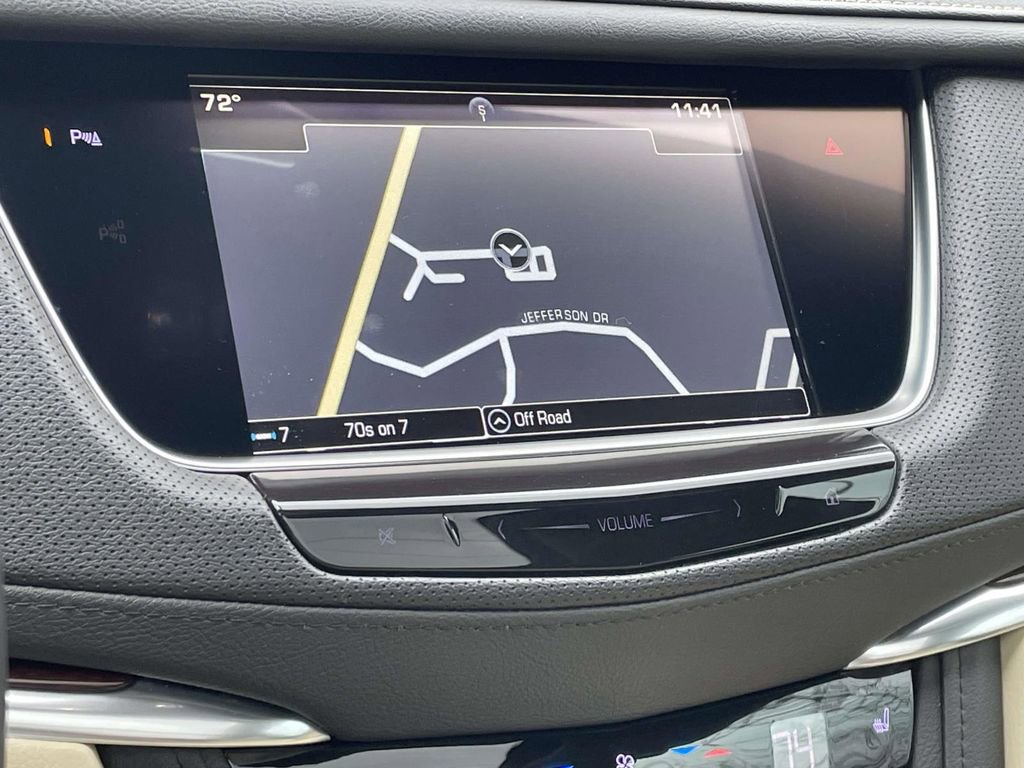 Used 2018 Cadillac XT5 Luxury w/ Driver Awareness Package image 27