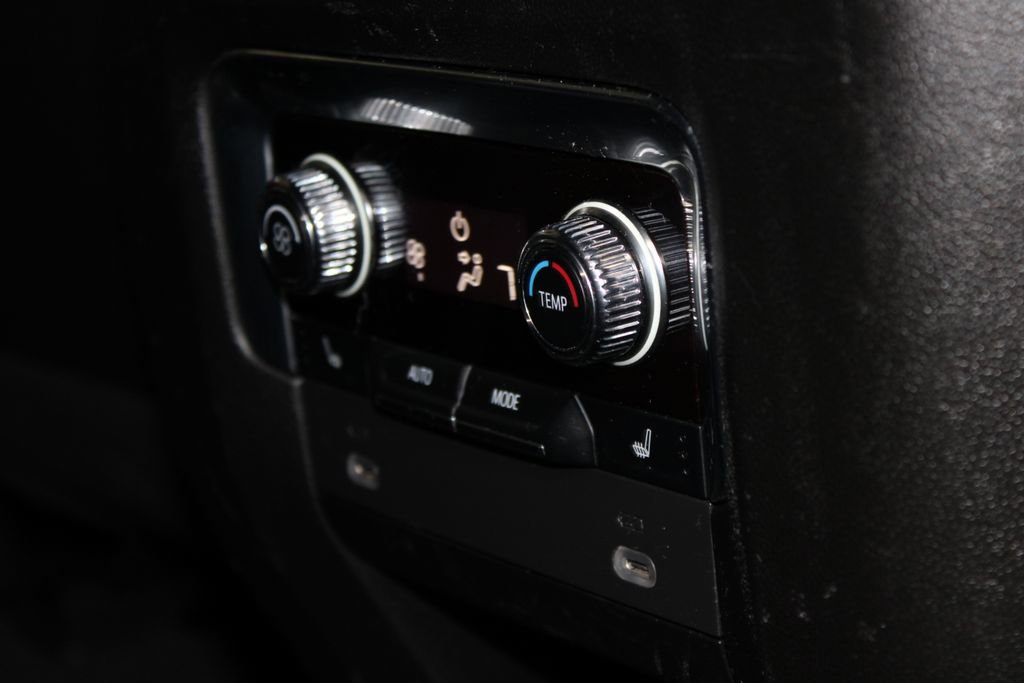 Used 2023 GMC Yukon Denali w/ Max Trailering Package image 28