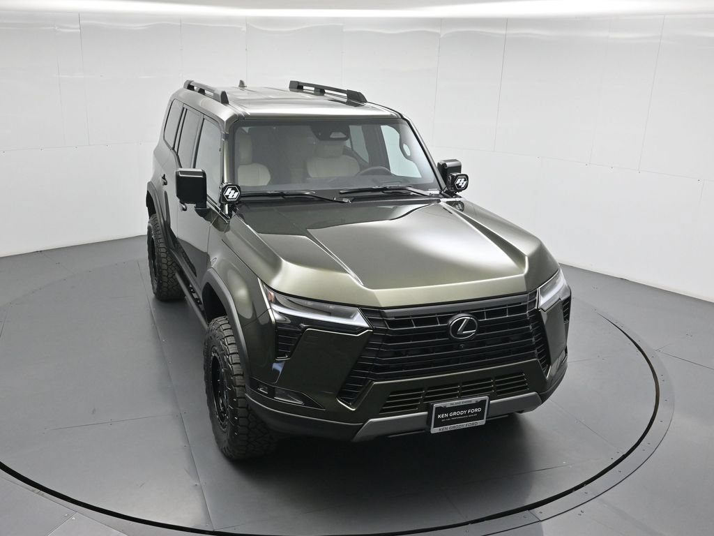 Used 2025 Lexus GX 550 w/ Accessory Package (CT) AWD/4WD image 36