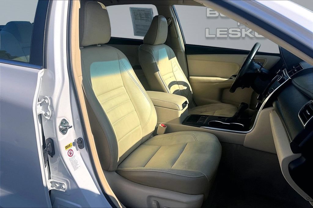 Used 2015 Toyota Camry XLE w/ Moonroof Package FWD image 7