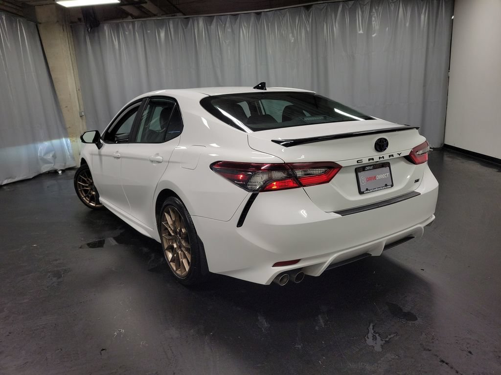 Used 2024 Toyota Camry SE FWD image 6
