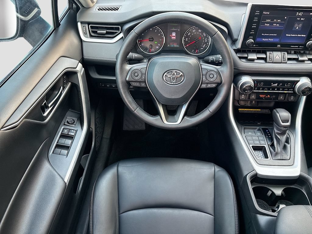 Used 2021 Toyota RAV4 XLE Premium AWD/4WD image 10
