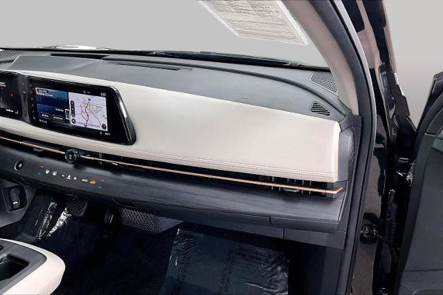 Certified 2023 Nissan Ariya FWD image 18