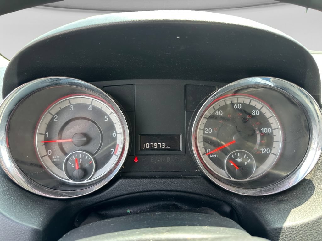Used 2016 Dodge Grand Caravan SXT FWD image 12