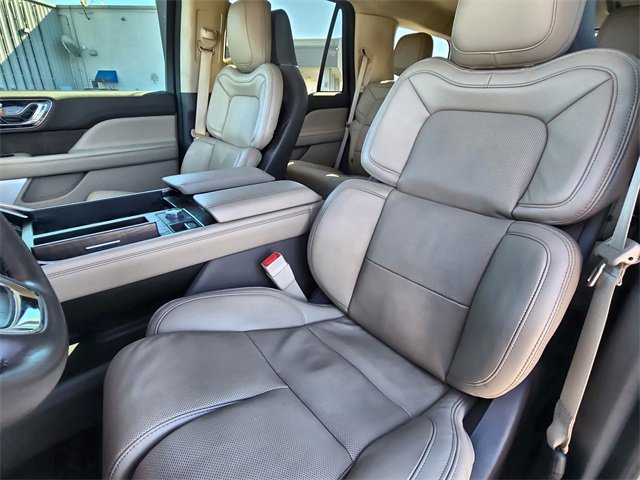 Used 2022 Lincoln Navigator Reserve image 20