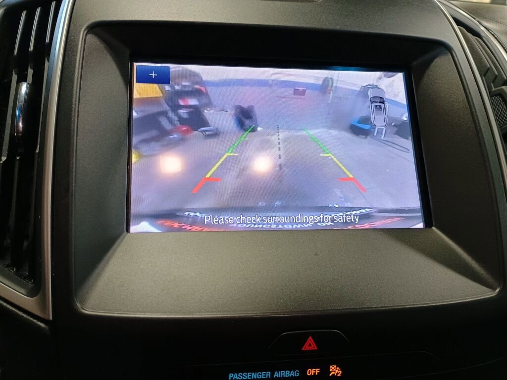 Used 2020 Ford Edge SEL w/ Convenience Package image 12