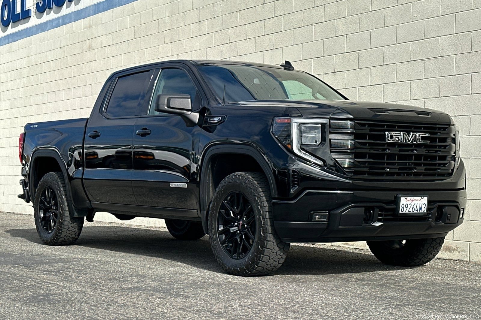 Certified 2024 GMC Sierra 1500 Elevation AWD/4WD image 1